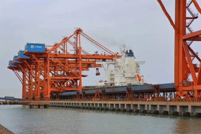 粤鑫隆贸易有浅谈智能润滑系统在港口设备上的应用